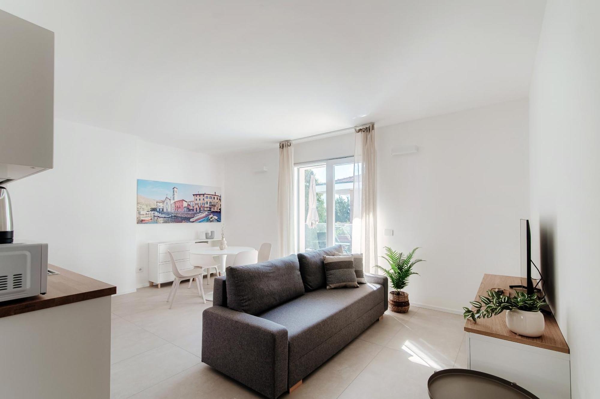 Lario Suite Apartments By Quokka 360 - With Parking Next To Como City Exteriér fotografie
