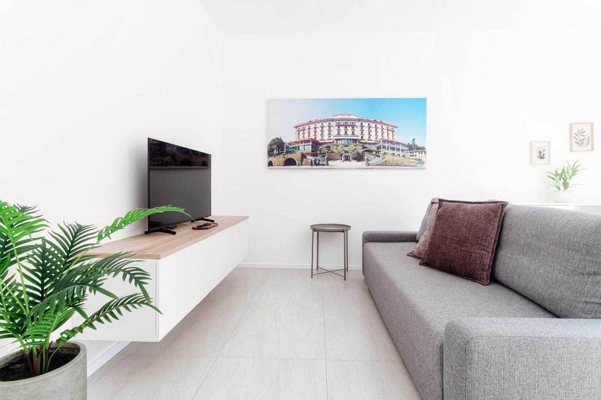 Lario Suite Apartments By Quokka 360 - With Parking Next To Como City Exteriér fotografie